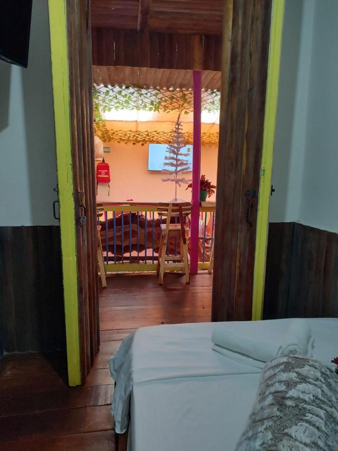 Отель Hostal Casa Madrigal Филандия Экстерьер фото